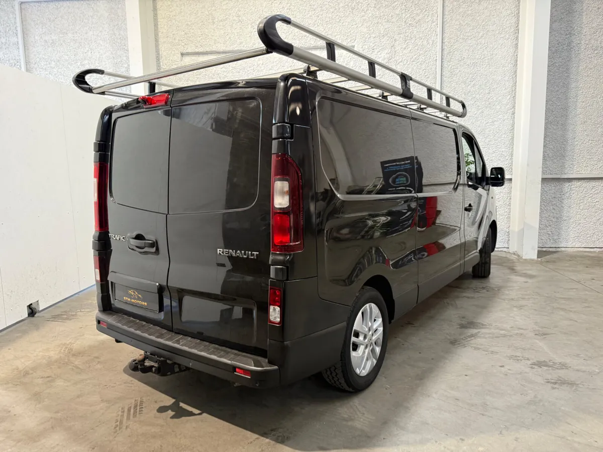 Renault Trafic 2021 2.0dci Energy Sport - Image 3