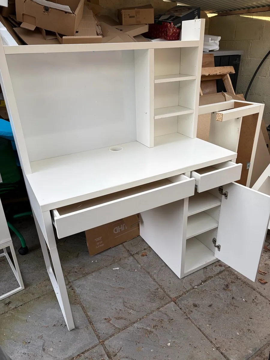 Desk - Image 2