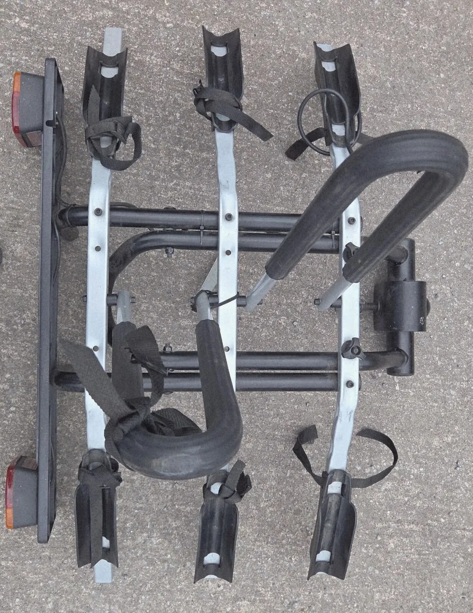 Bike carrier for towbar. - Image 1