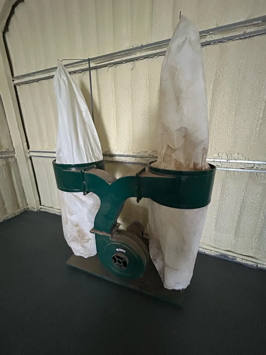 Dust extractor 3 phase - Image 1