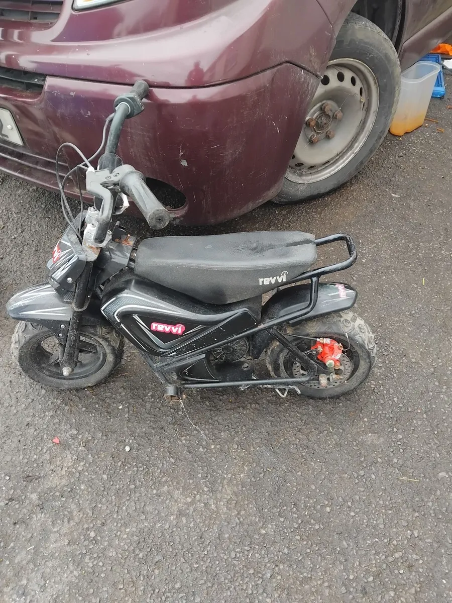 Small electric bike i no nothing about it 40e - Image 1