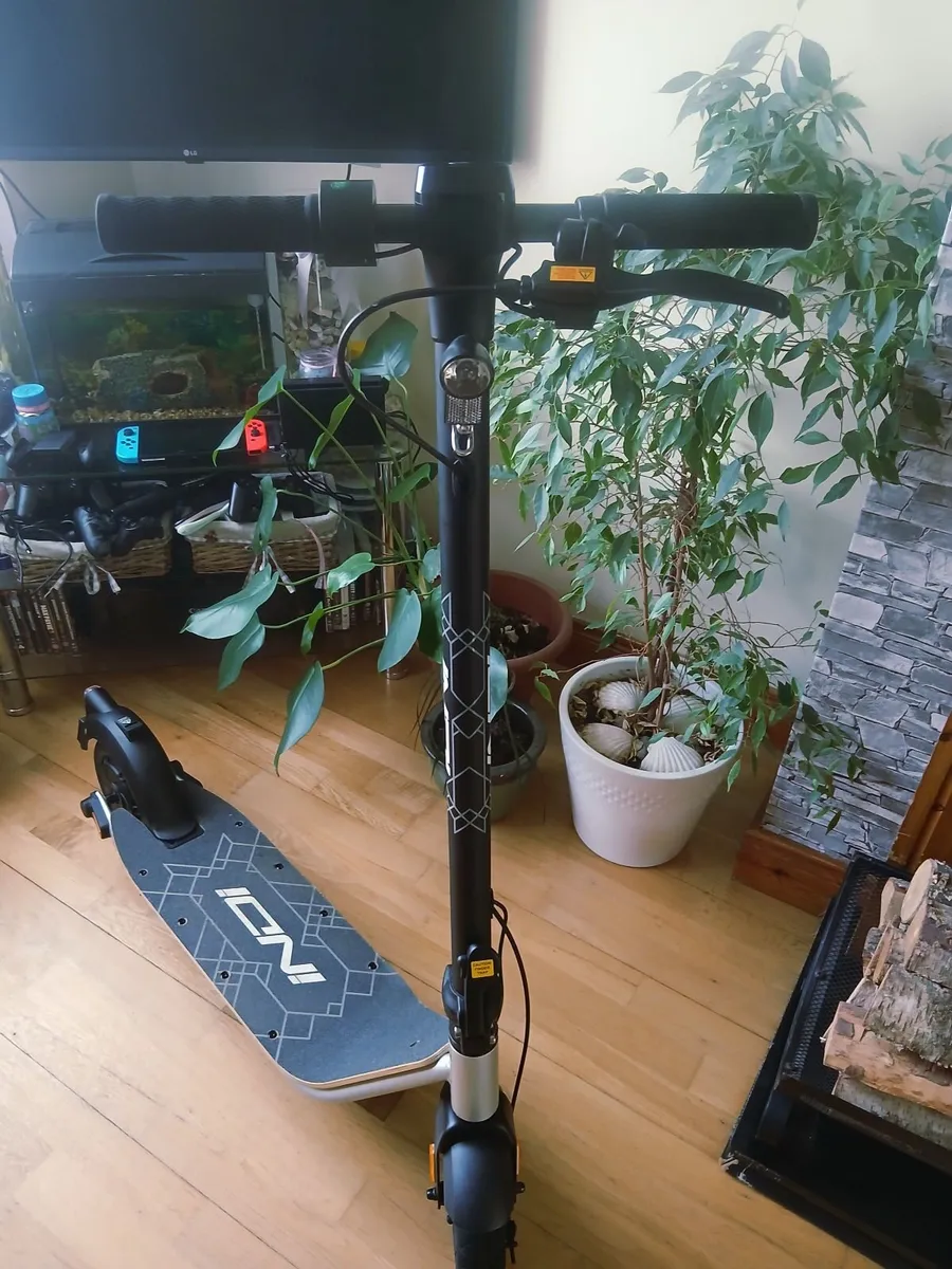 Electric scooter - Image 1