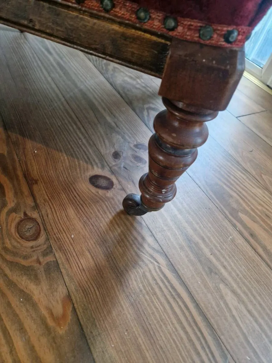 Chair - Image 4