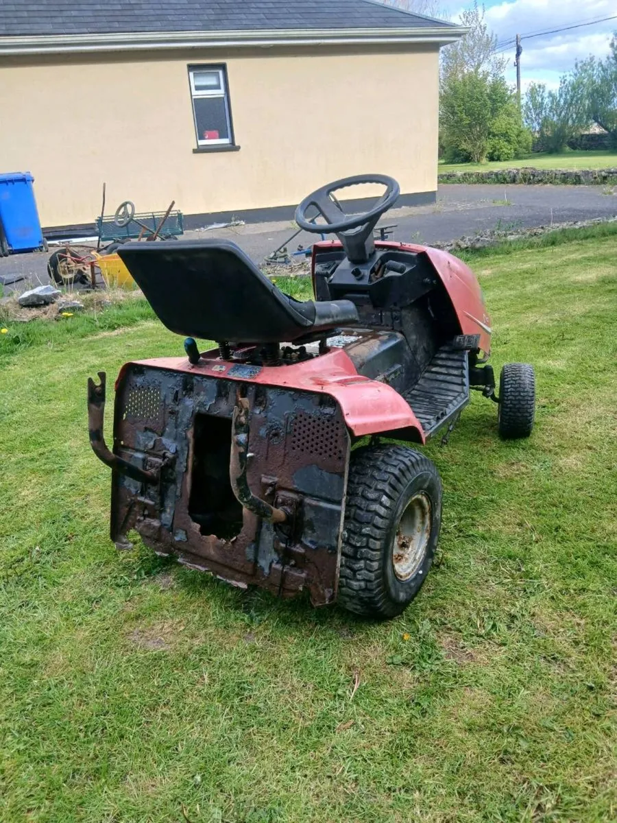 Ride on lawnmower+push mower - Image 3