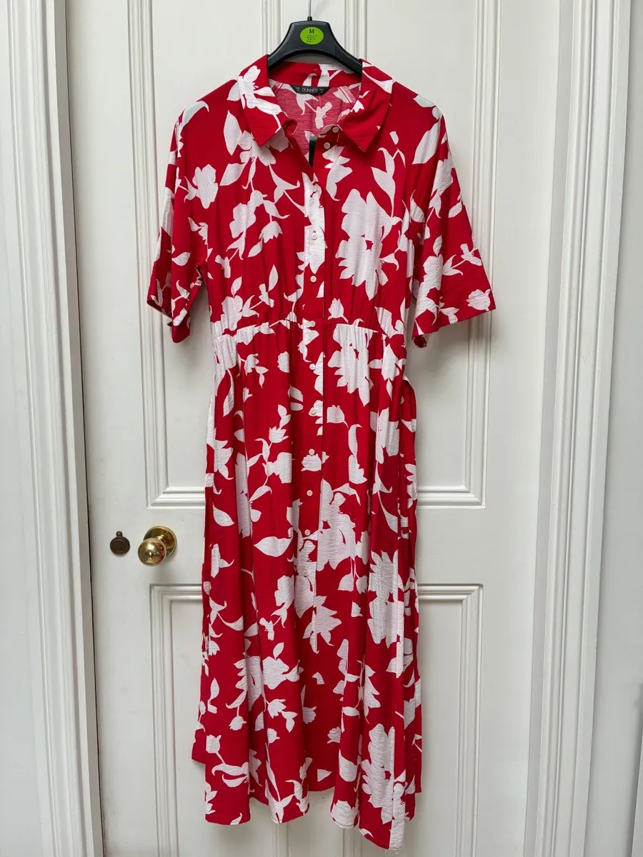 NEW Ladies Red Floral Summer Dress: 12 & 14 - Image 1