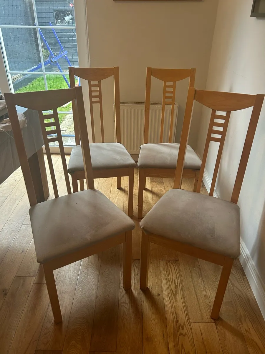 4 x wood dining chairs - Image 1