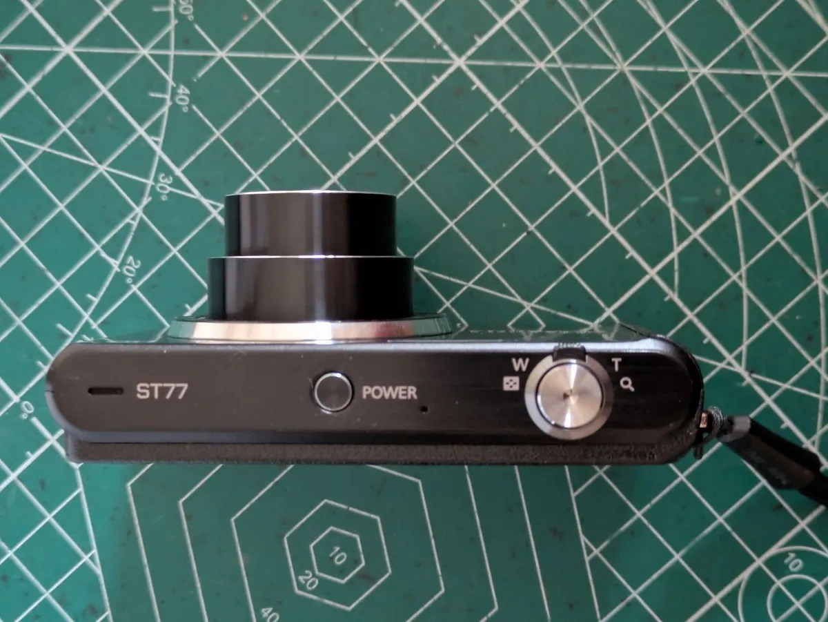 Samsung ST77 16MP CCD🌈 digital compact camera - Image 3