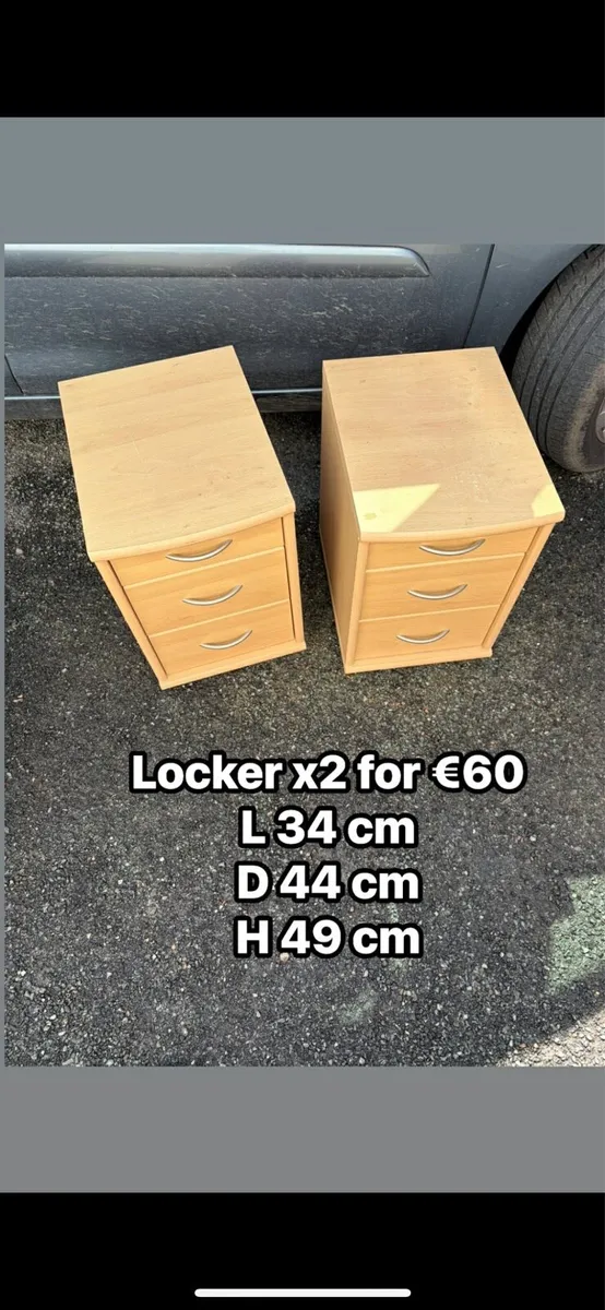 2 lockers €60 - Image 1