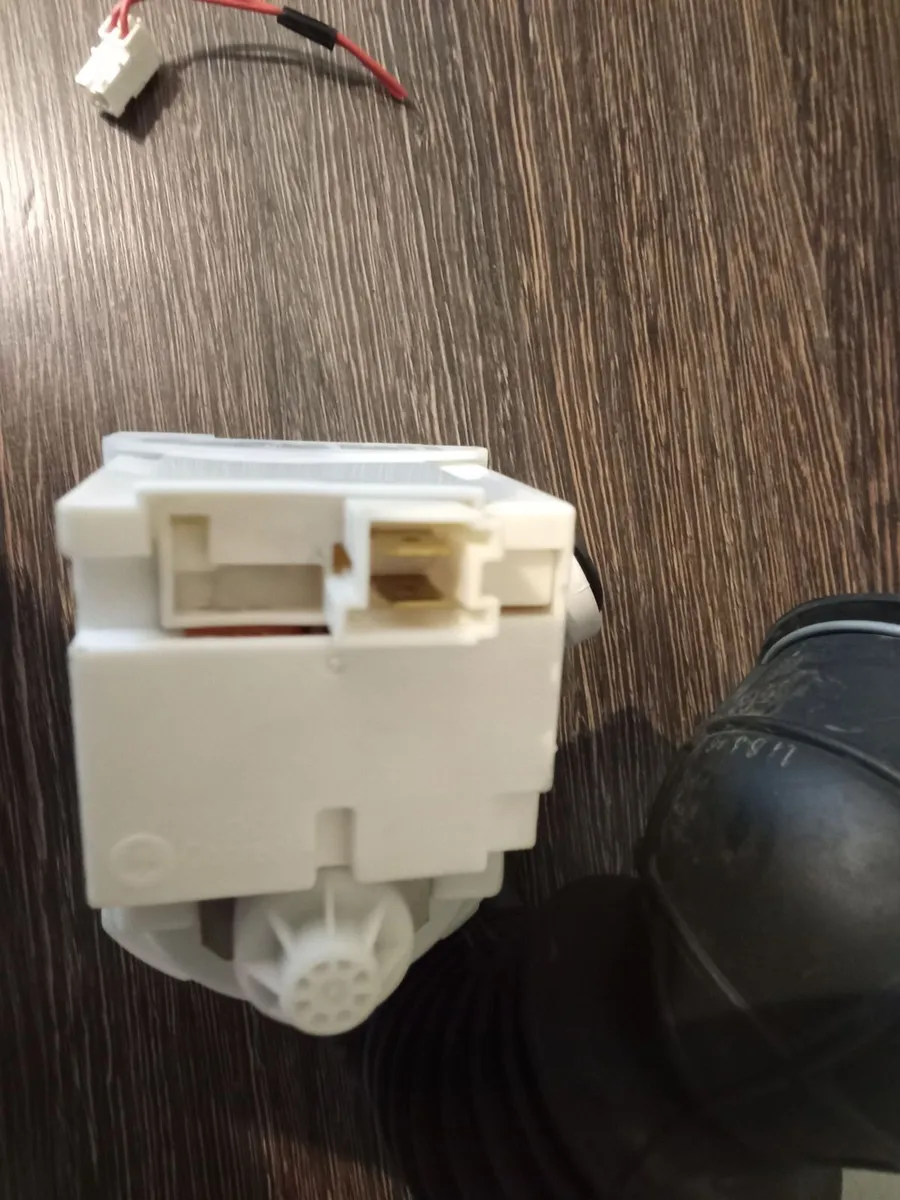 Washing Machine Pump and Sump Hose. - Image 3