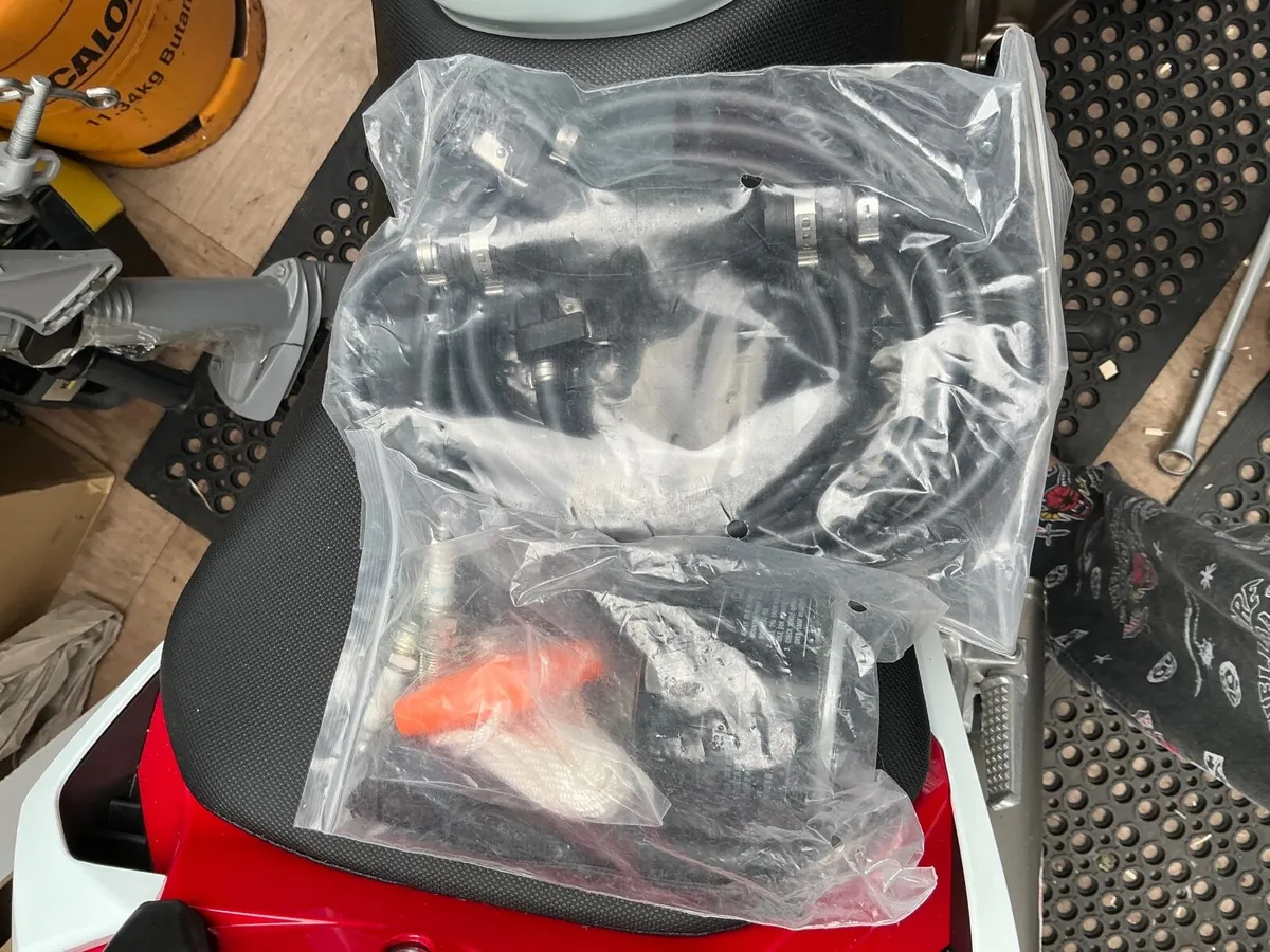 Brand new 20 hp Parsun short shaft Outboard engine - Image 4