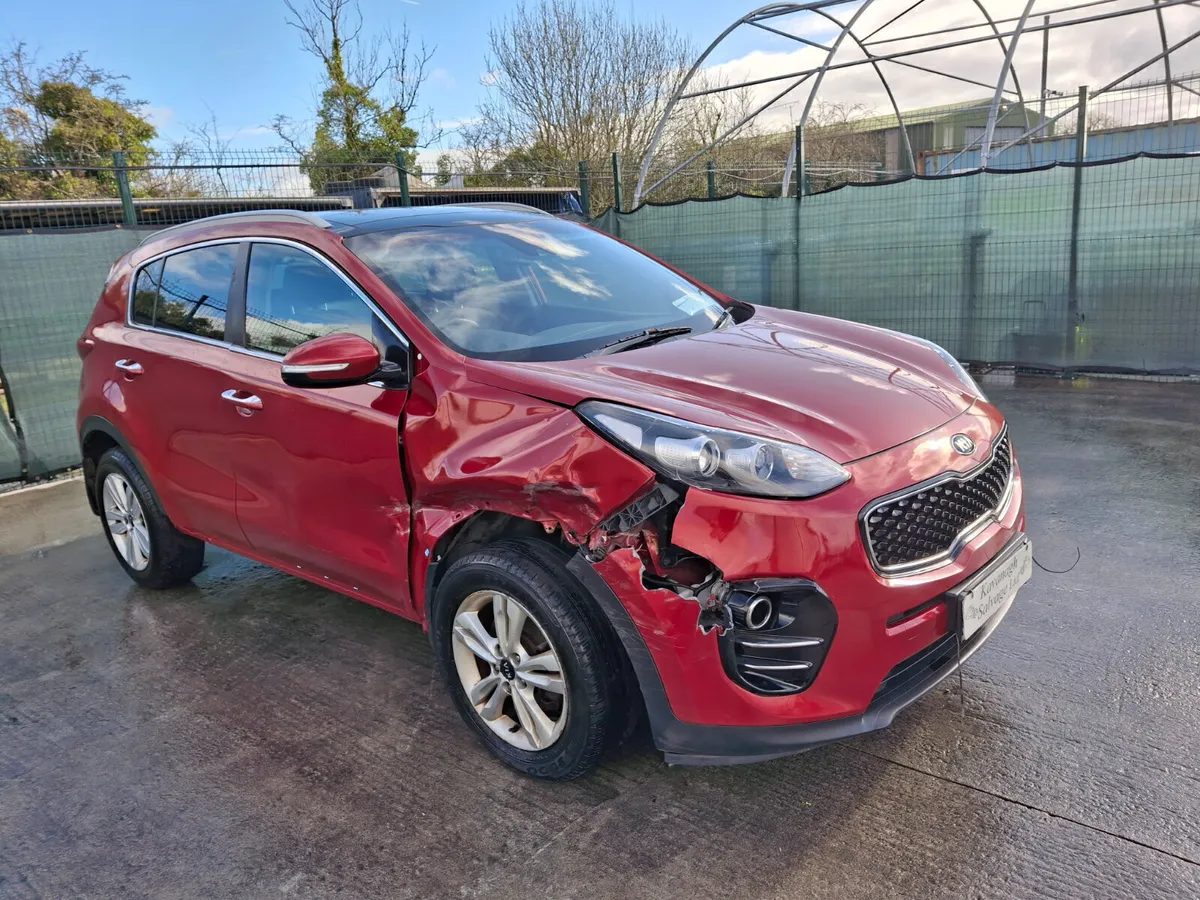 2016 Kia Sportage light damage - Image 3