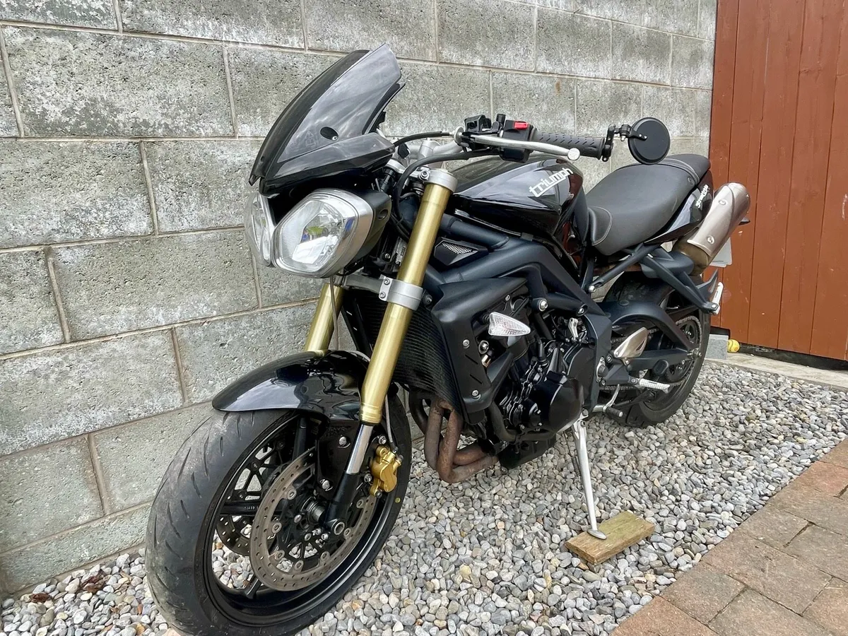 Triumph Street Triple 675 - Image 3