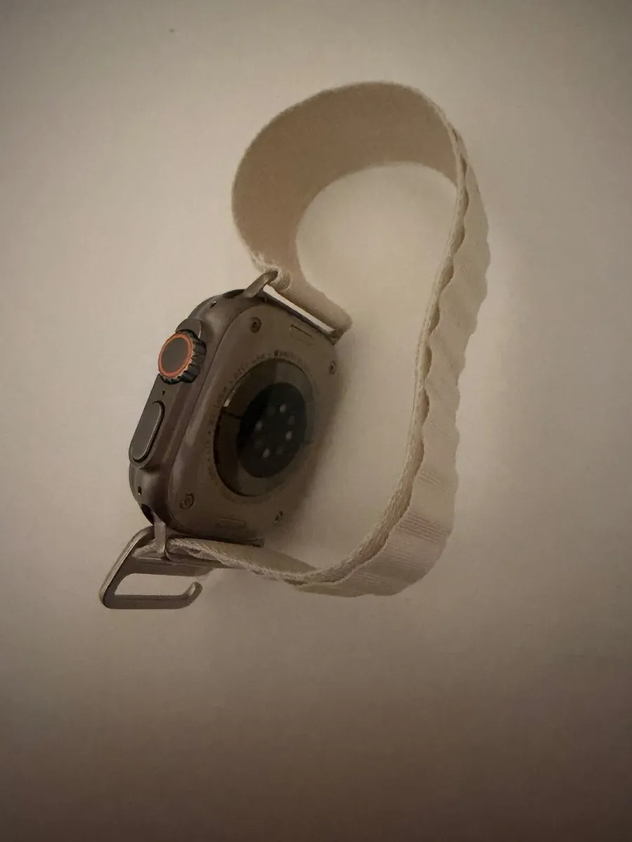Apple Watch - Image 1