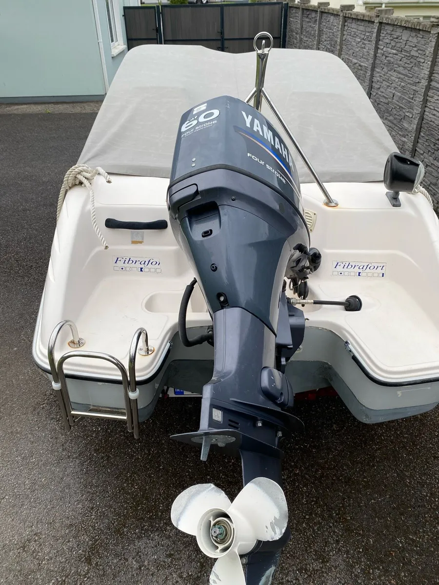 16ft Bowrider boat for sale - Image 4
