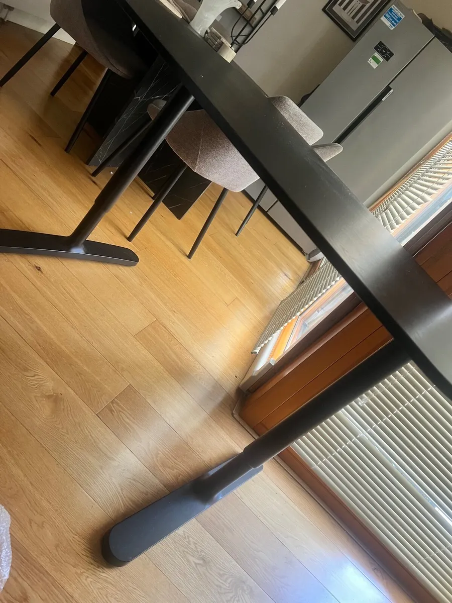 Desk - Image 4
