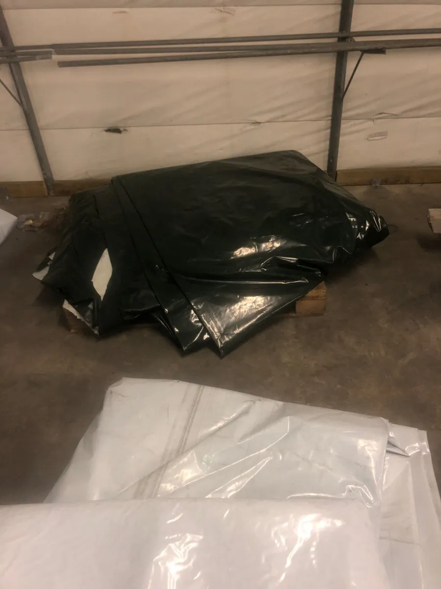 Plastic covers. - Image 3