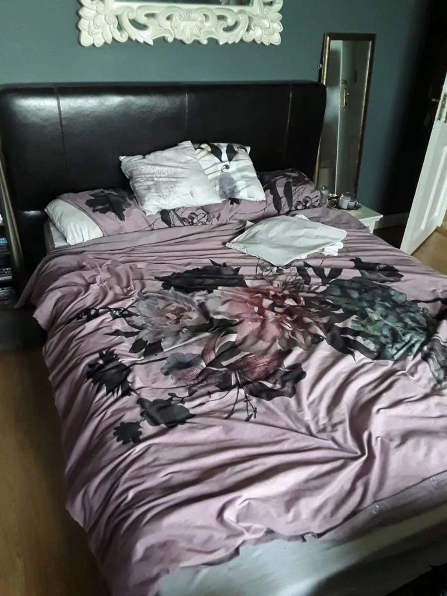 Double bed kingsize and mattress 200e ono - Image 4