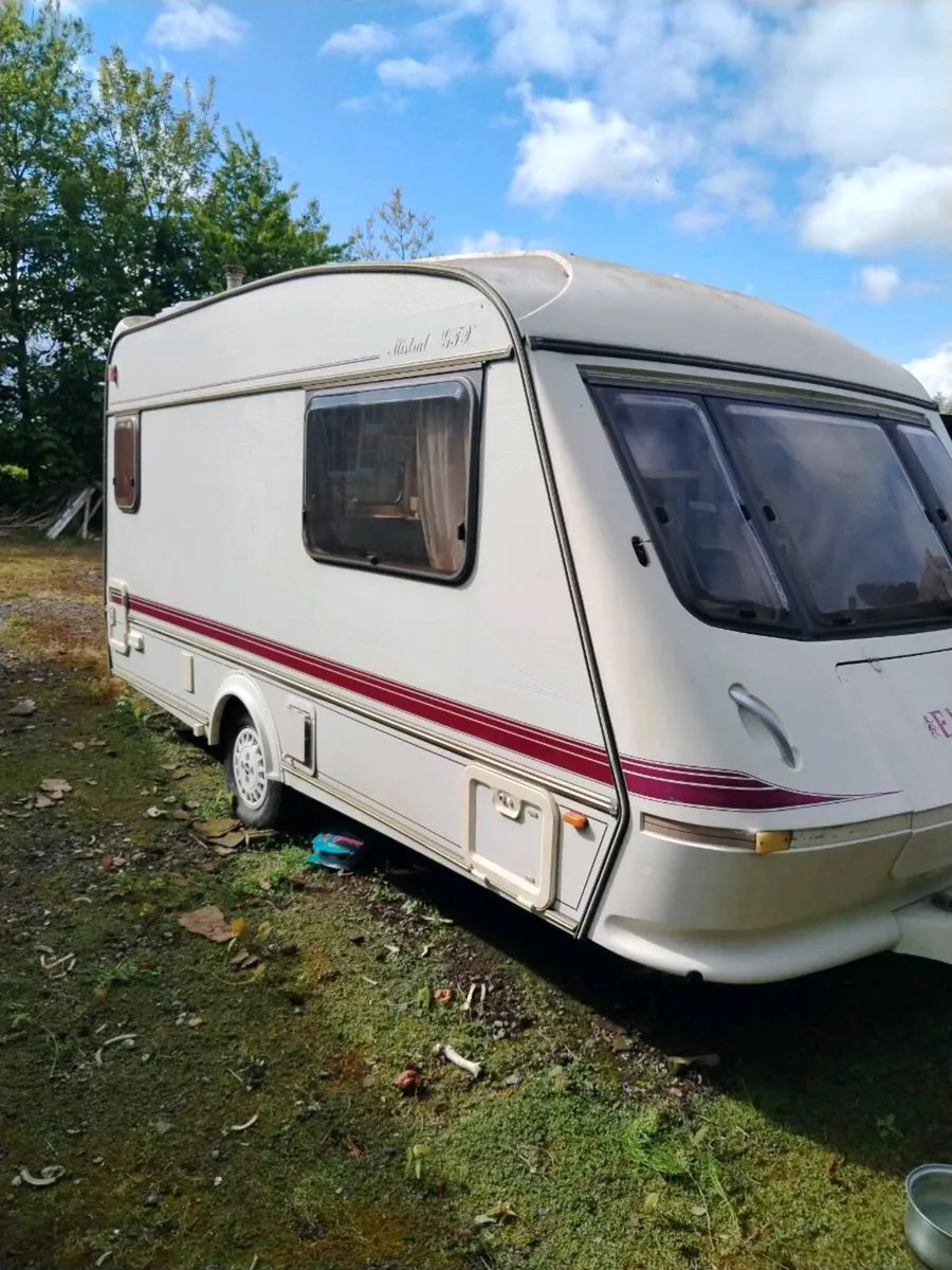 Caravan - Image 2