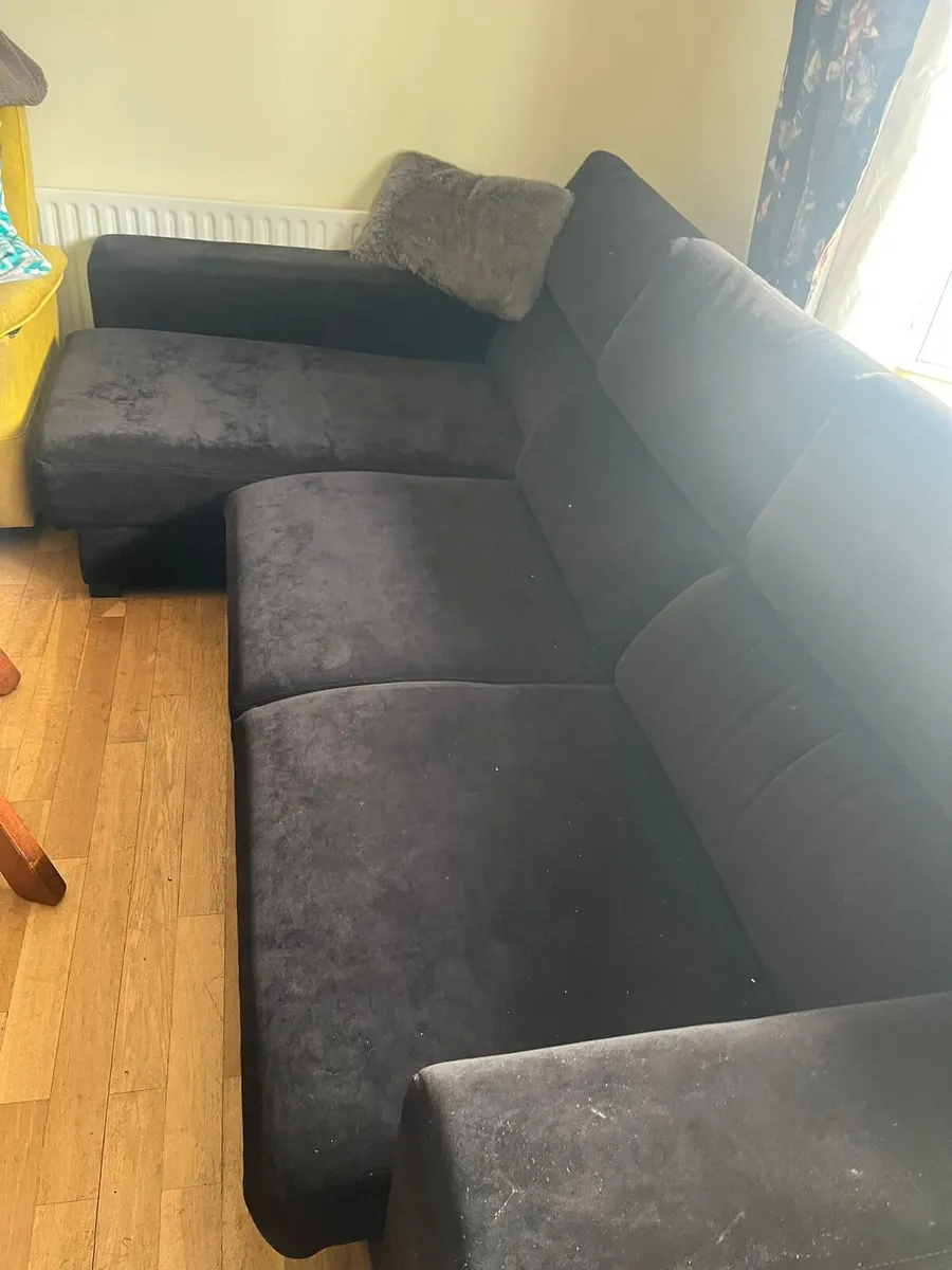 FAMA couch for sale - Image 1