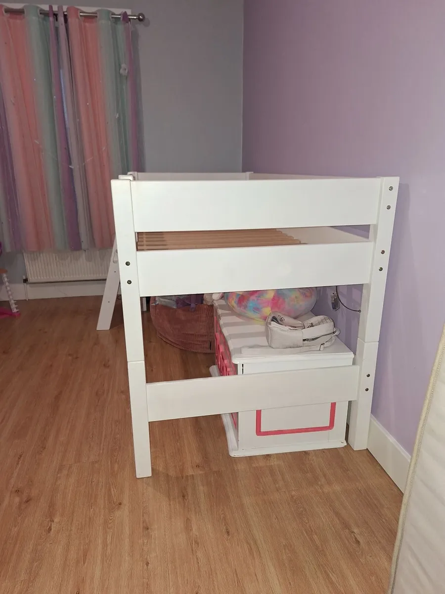 Kids mid rise sleeper bed - Image 2