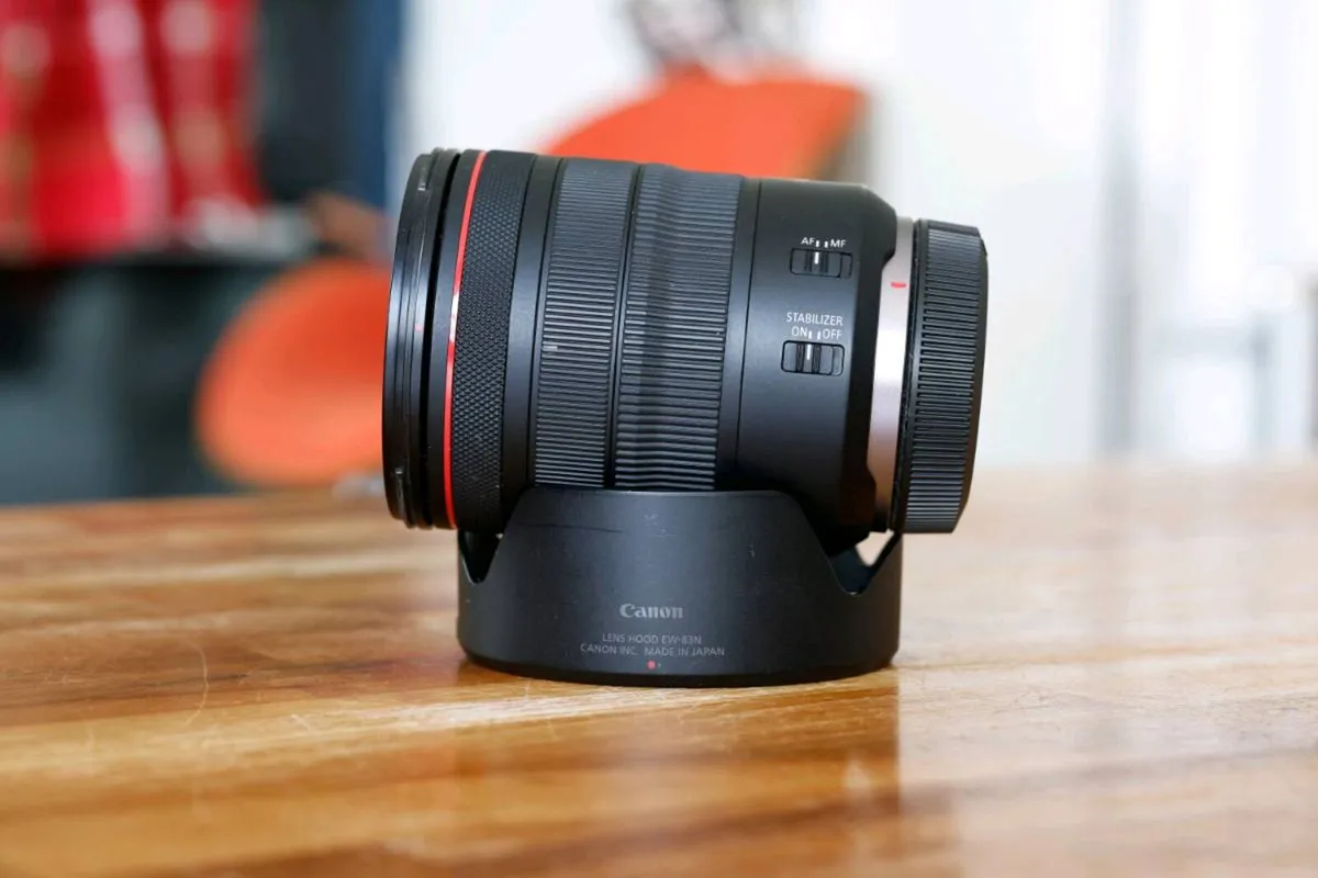 Canon RF 24-105 F4 Lens - Image 3