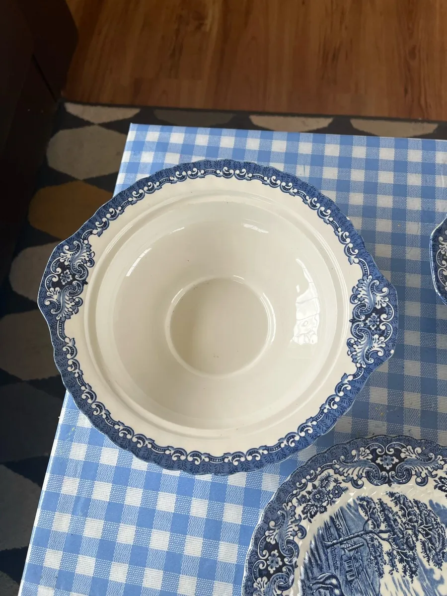 Dinner plates/bowls vintage - Image 3