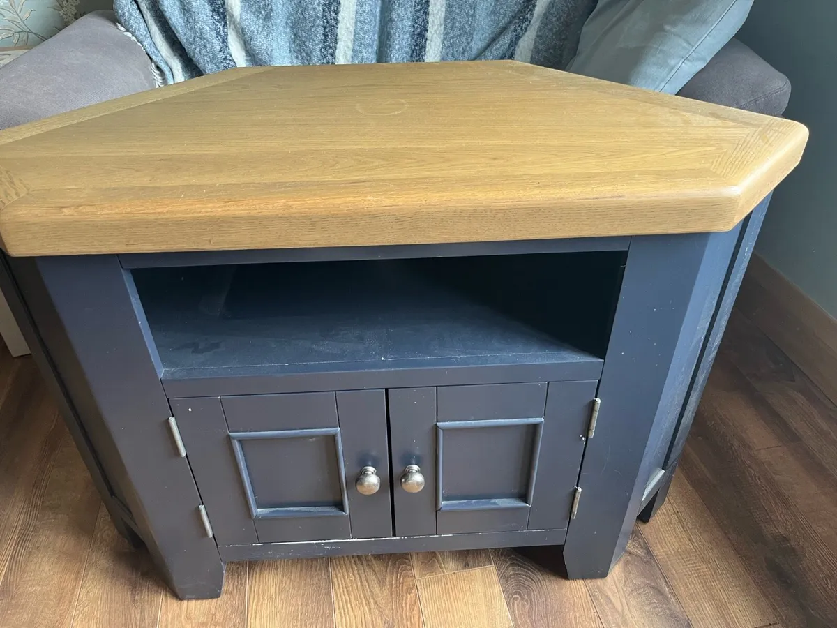 Corner TV Cabinet & matching Console table - Image 3