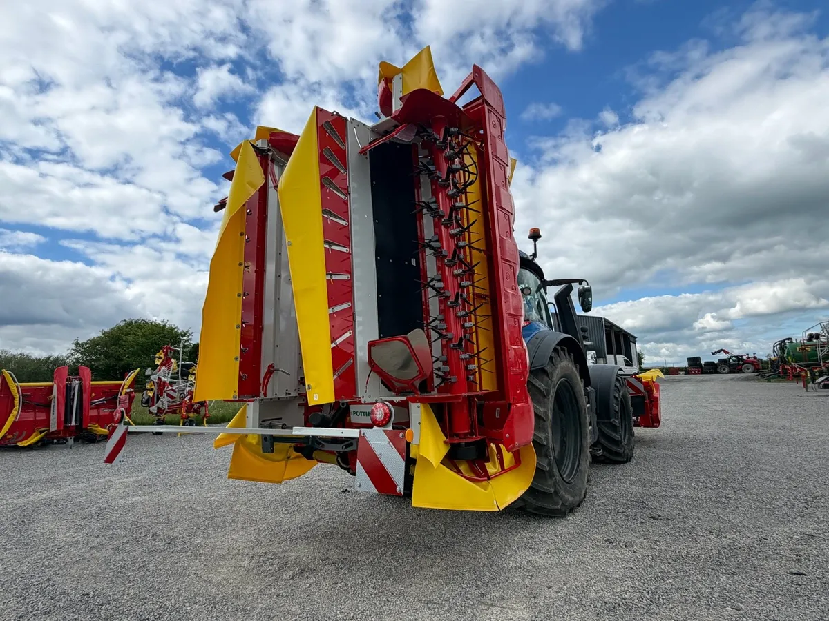 Pottinger Butterfly Mowers @ BMS - Image 4