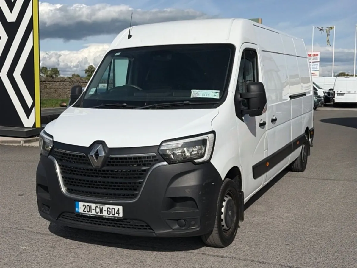 Renault Master LM35  LOW KMS ex vat price displaye - Image 3