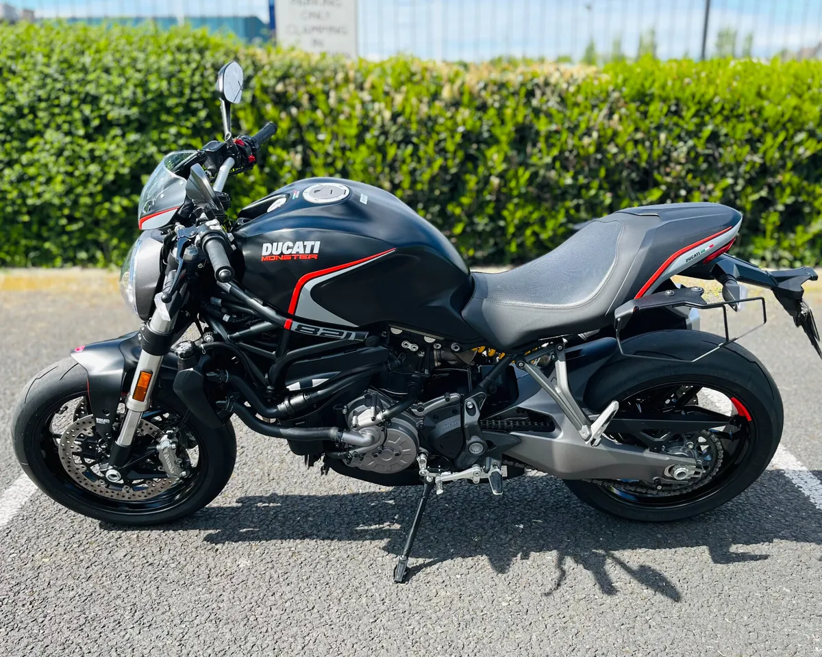 DUCATI MONSTER 821 €159 per month - Image 4