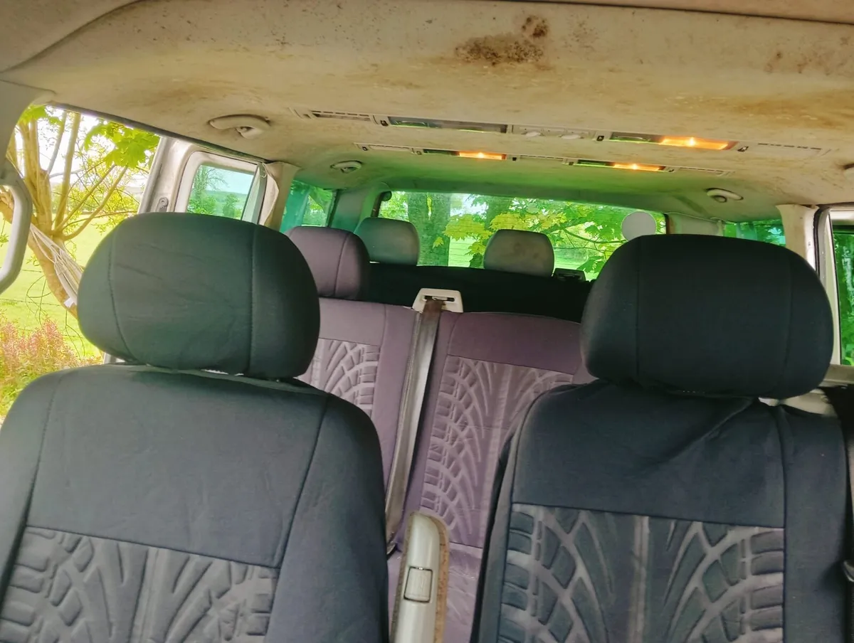 Volkswagen transporter 9 seater - Image 4