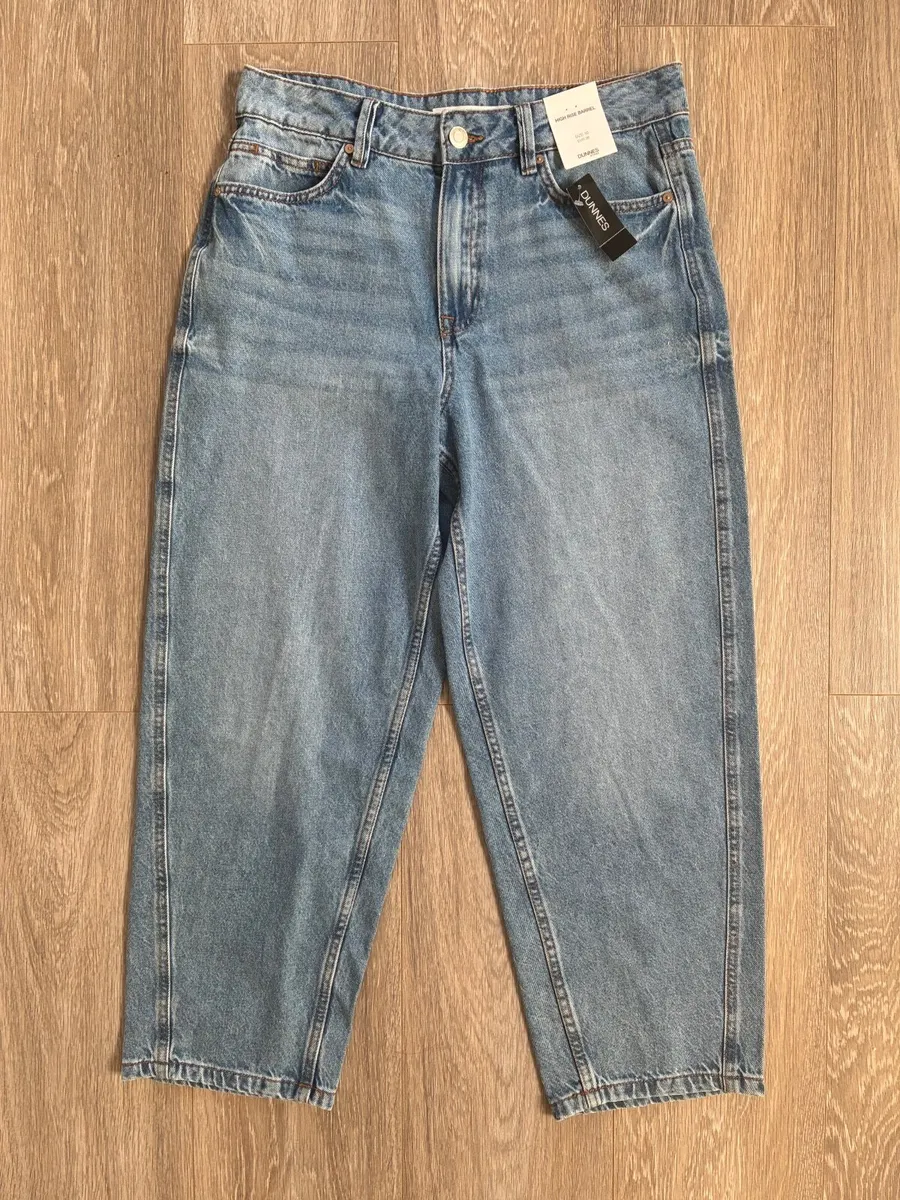 NEW Blue High-Waisted Barrel Leg Jeans: Size 10 - Image 2