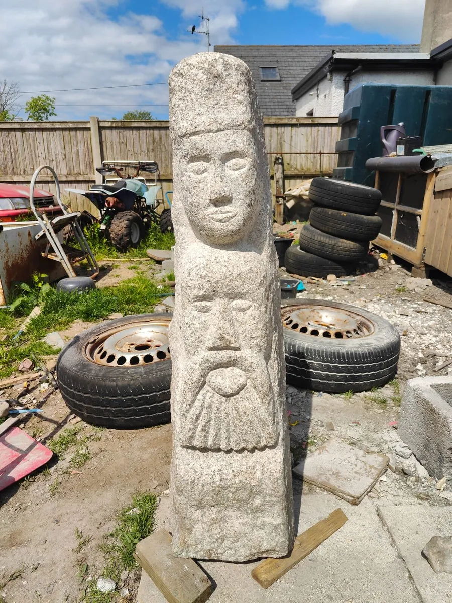 Hand sculpted stone - Image 3