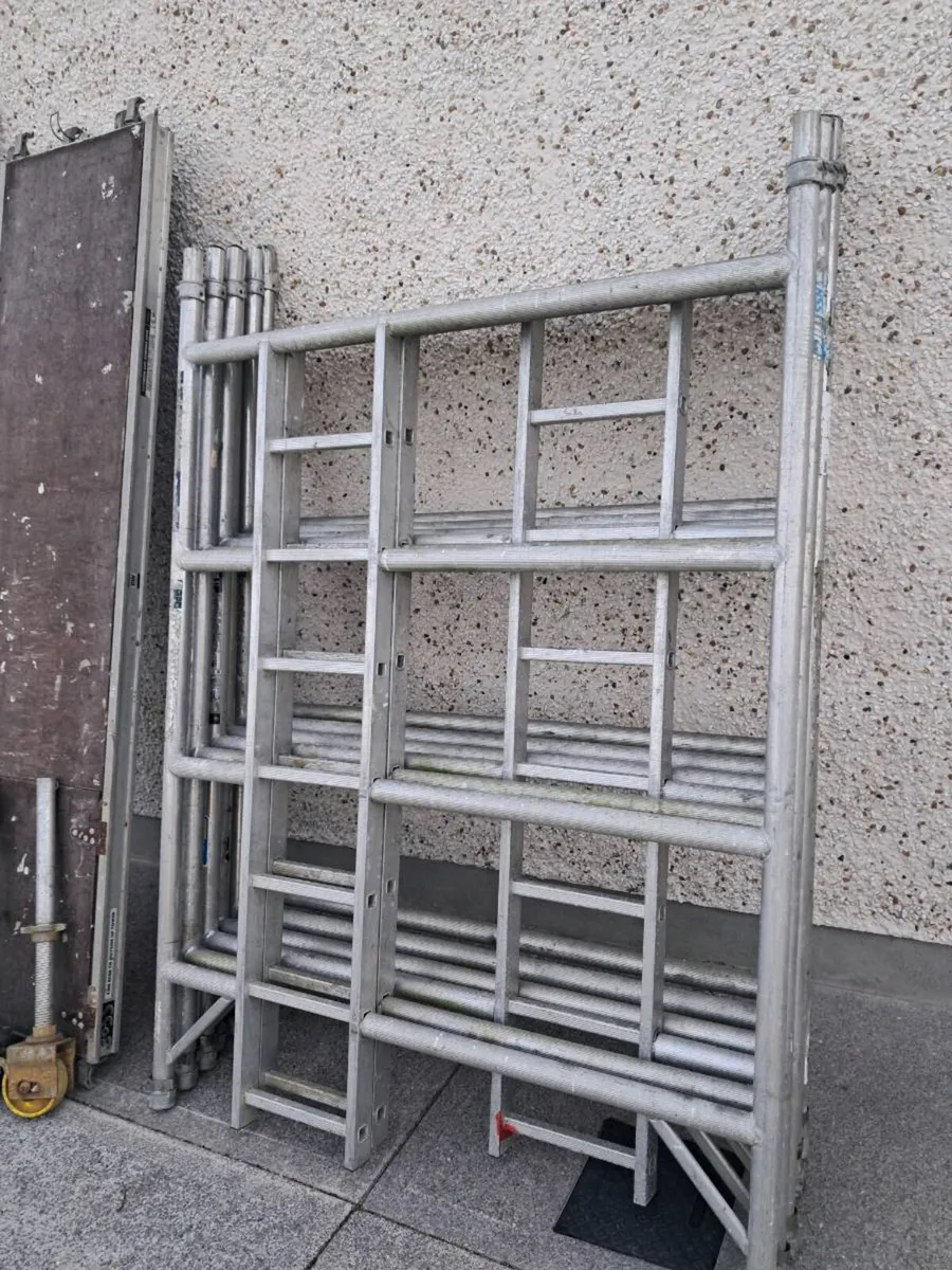 Aluminium Tower Scaffolding For Sale - Image 2