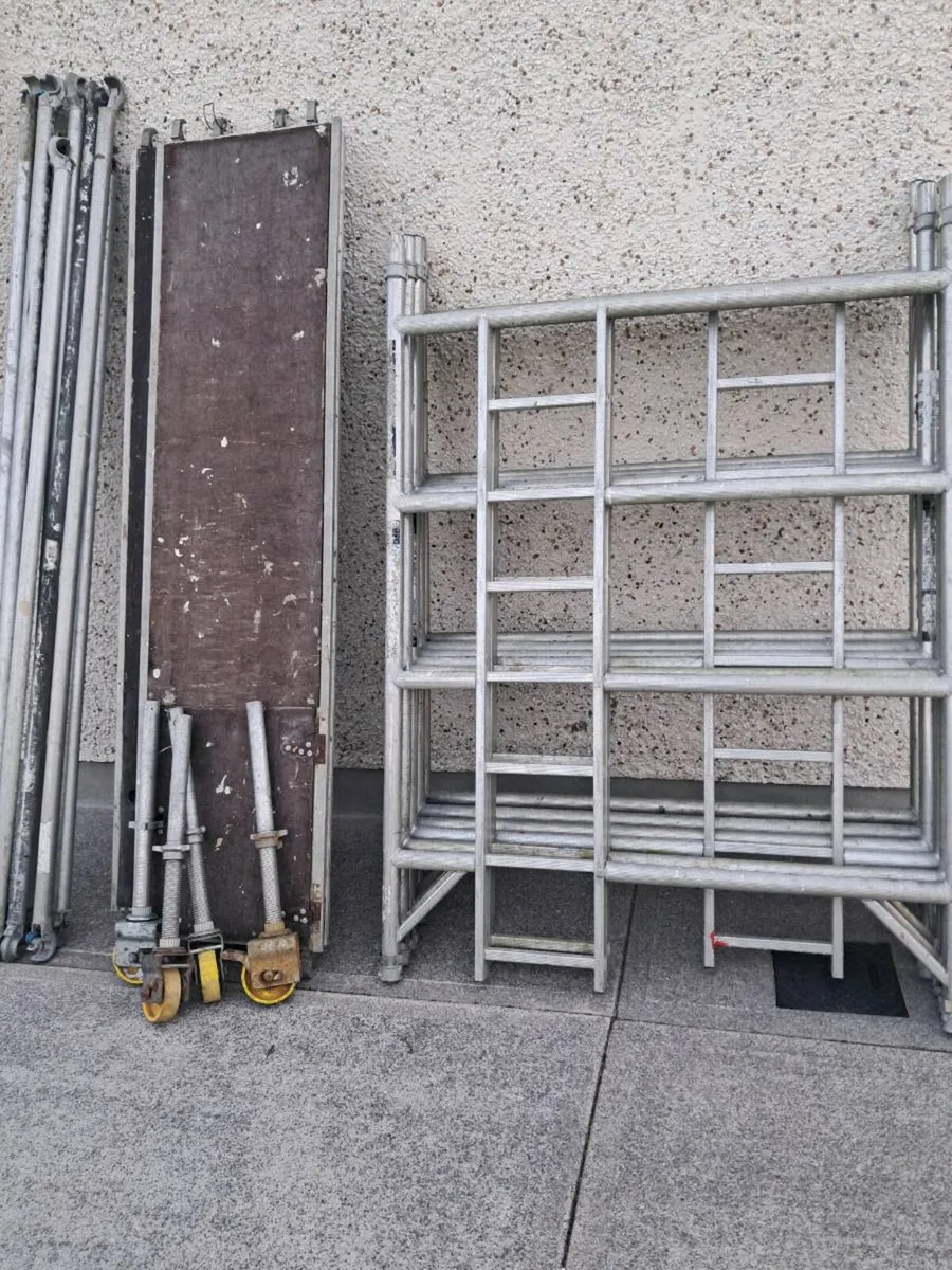 Aluminium Tower Scaffolding For Sale - Image 3