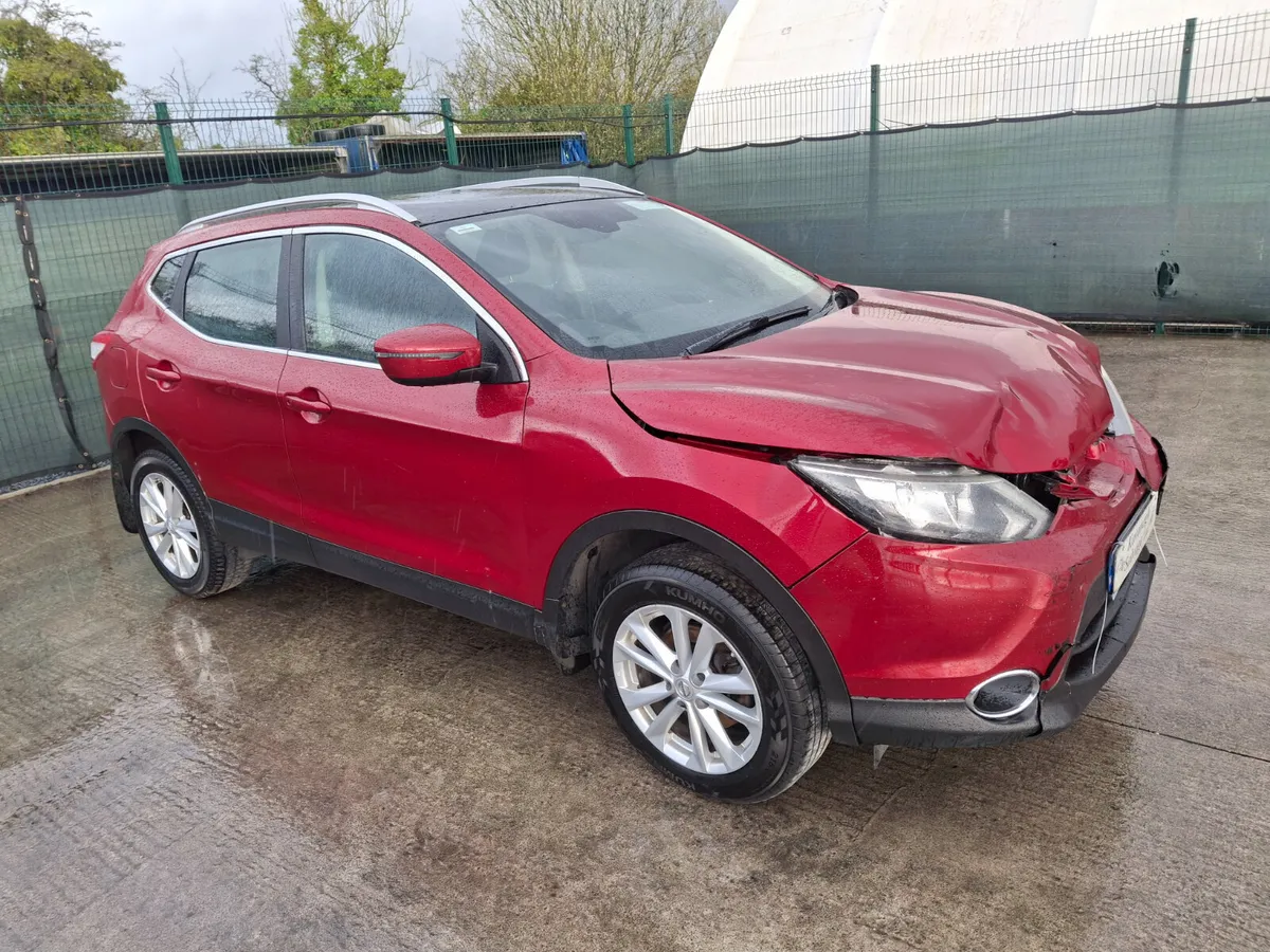 2017 Nissan Qashqai Light Damage - Image 2