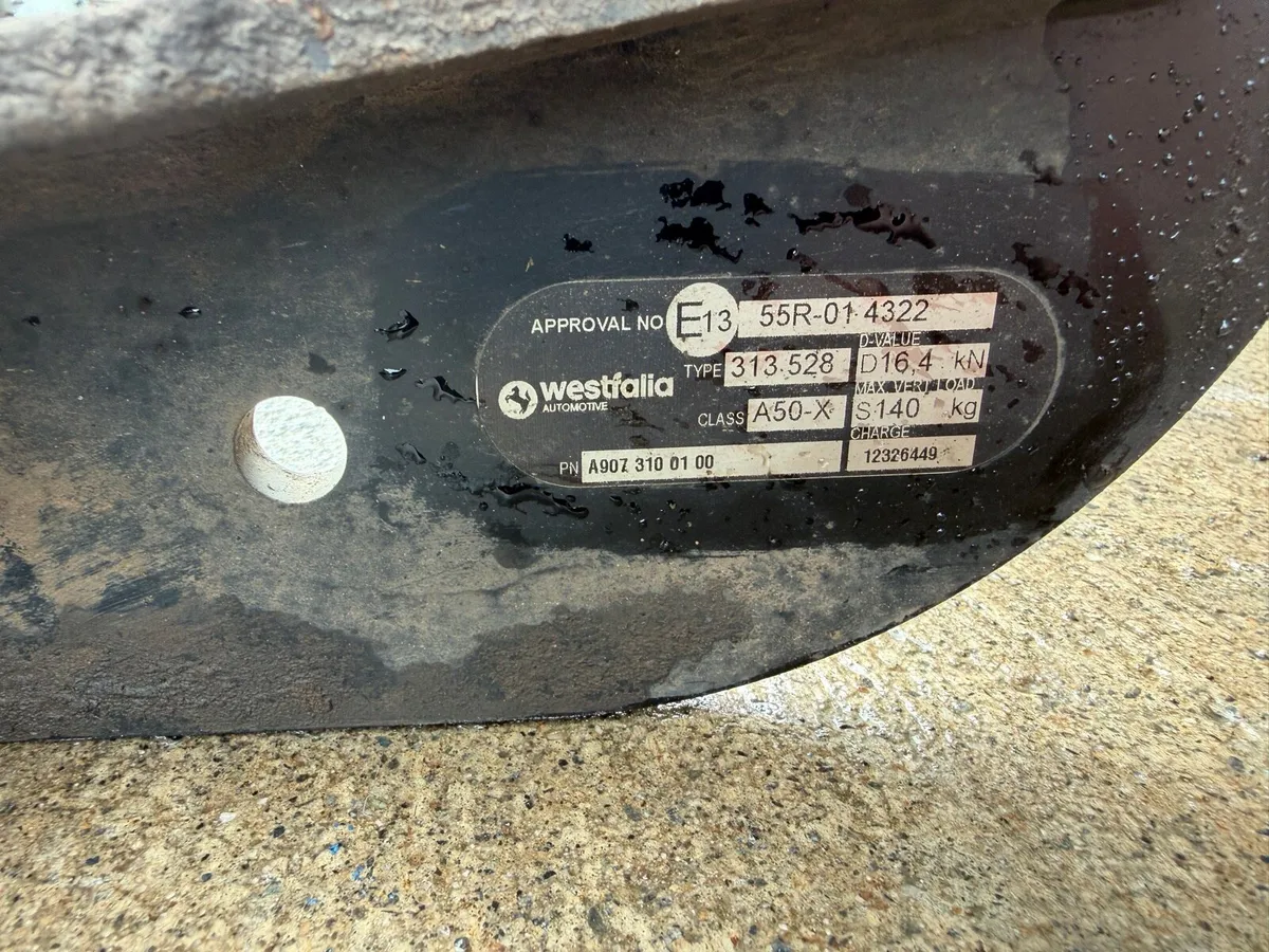 Mercedes Sprinter Tow Bar - Image 3