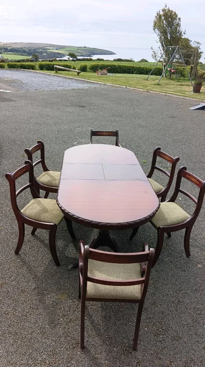 Mahogany table and chairs - Image 1