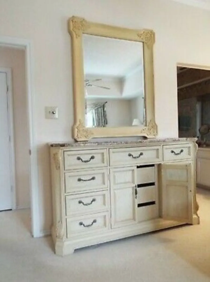 Thomasville Dresser - Image 1