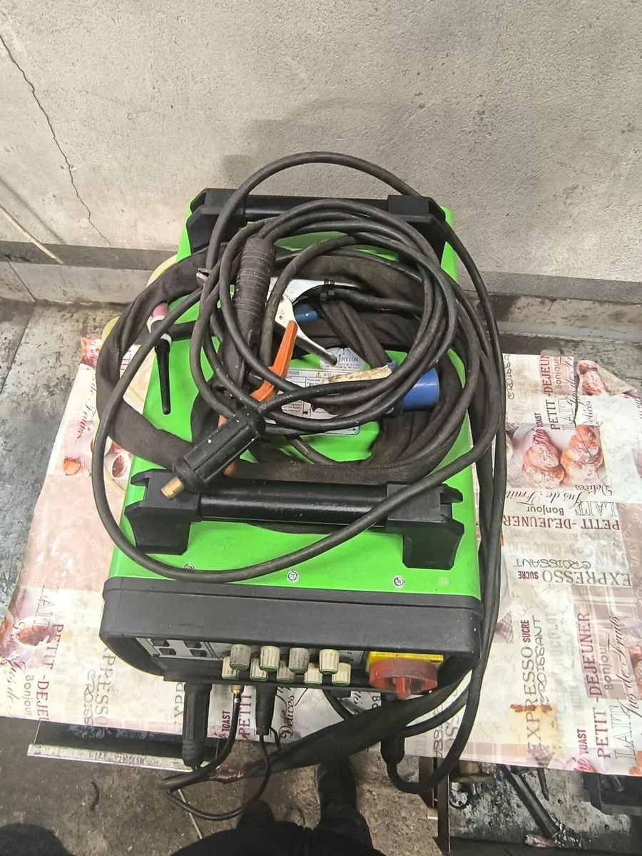 SIP P214 AC/DC TIG ARC WELDER - Image 1