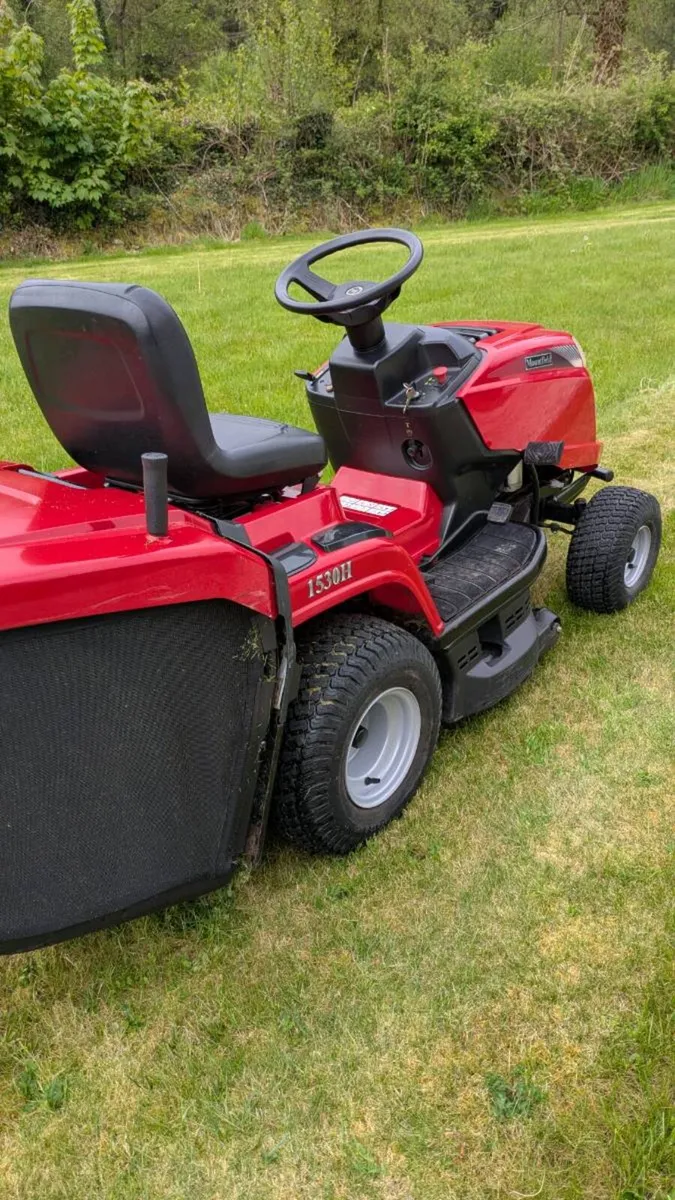 Mountfield 1530H Ride on Lawnmower - Image 2