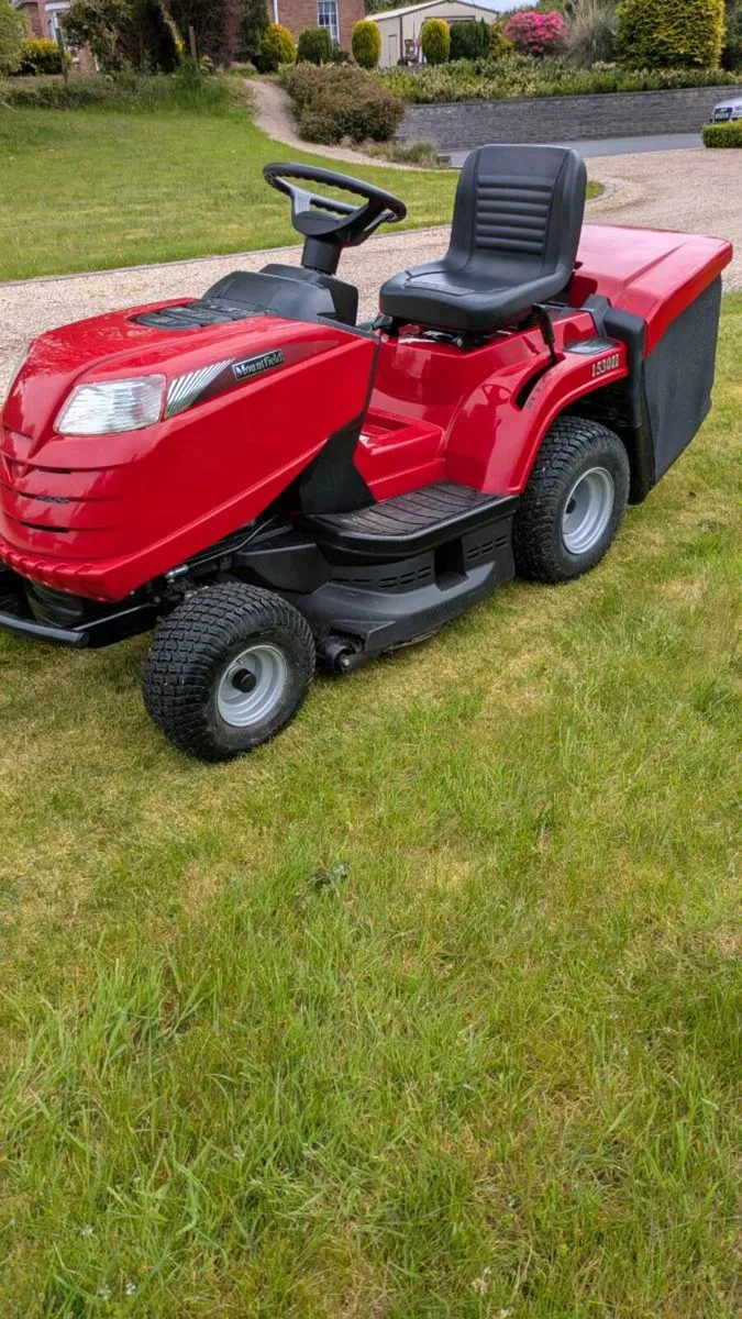 Mountfield 1530H Ride on Lawnmower - Image 4