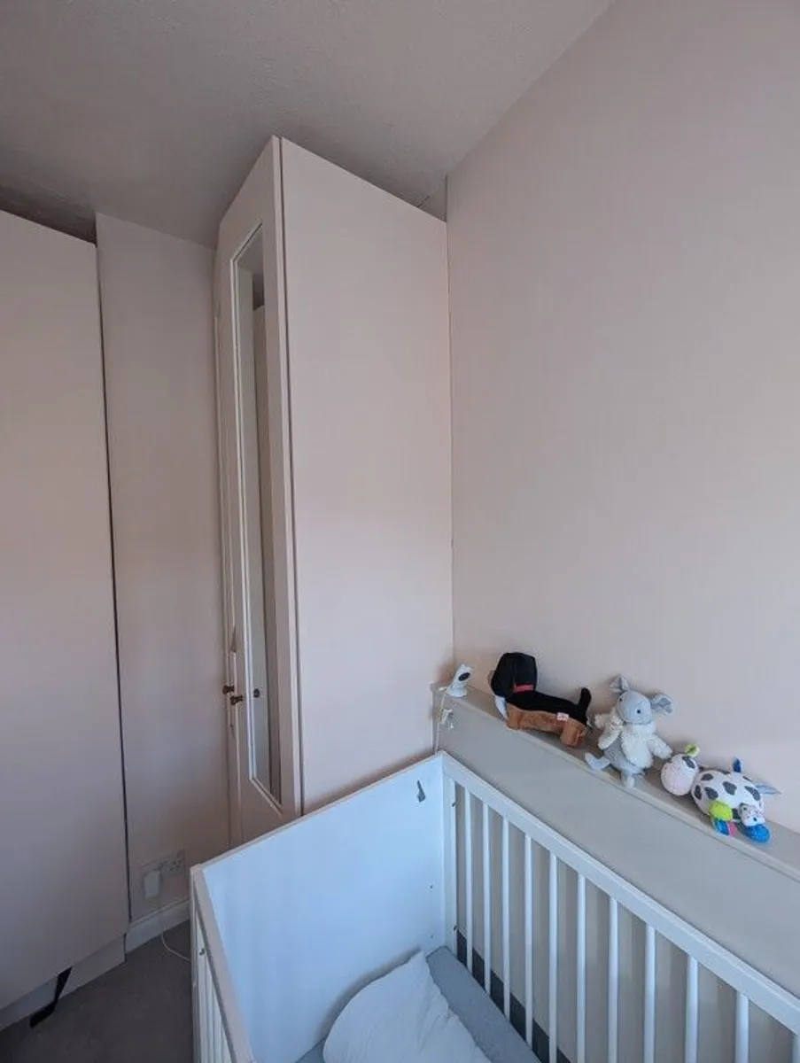 wardrobe - Image 4