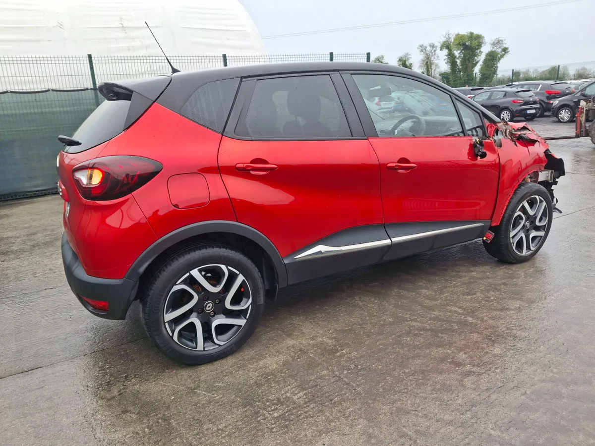 192 Renault Captur  Iconic  1.5 Diesel - Image 3