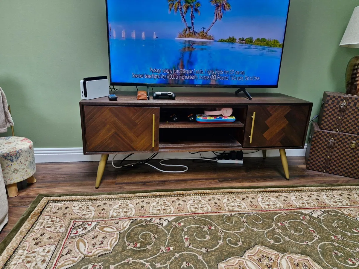 Tv Stand - Image 1