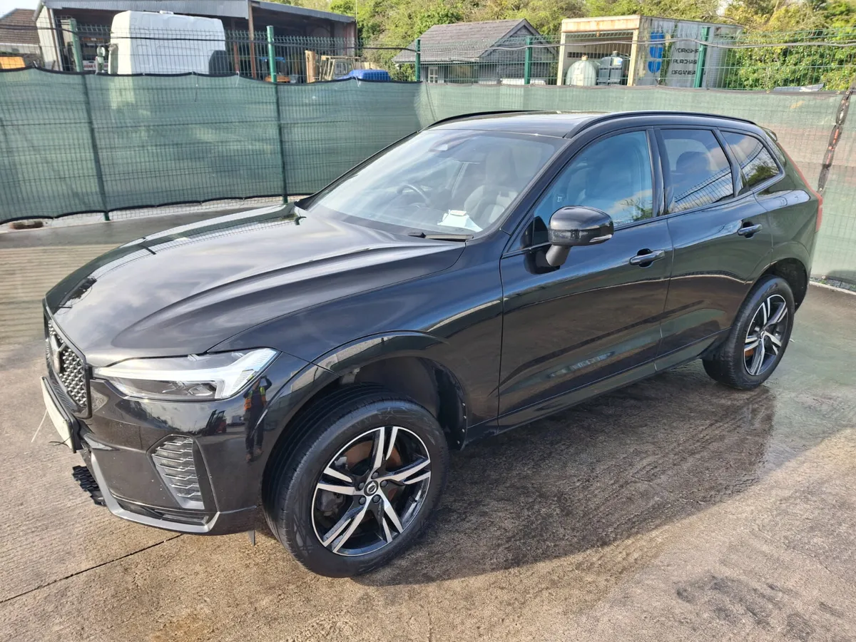 212 Volvo XC60  B4 R Design  Automatic - Image 1