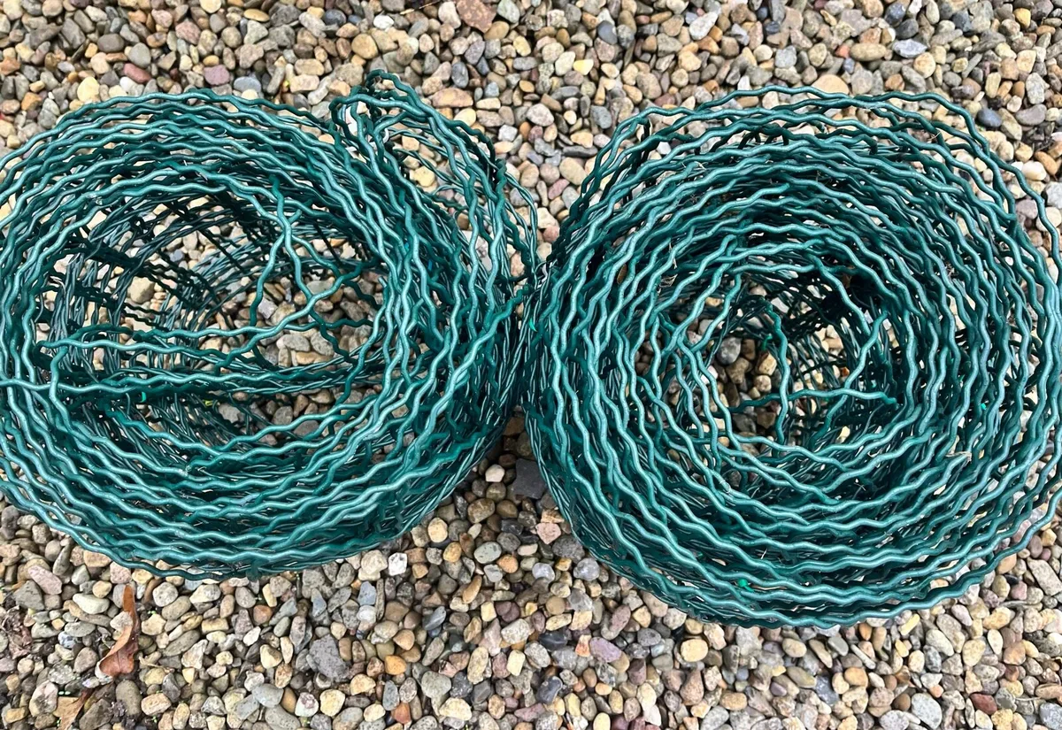 Two rolls of wire mesh - Image 4