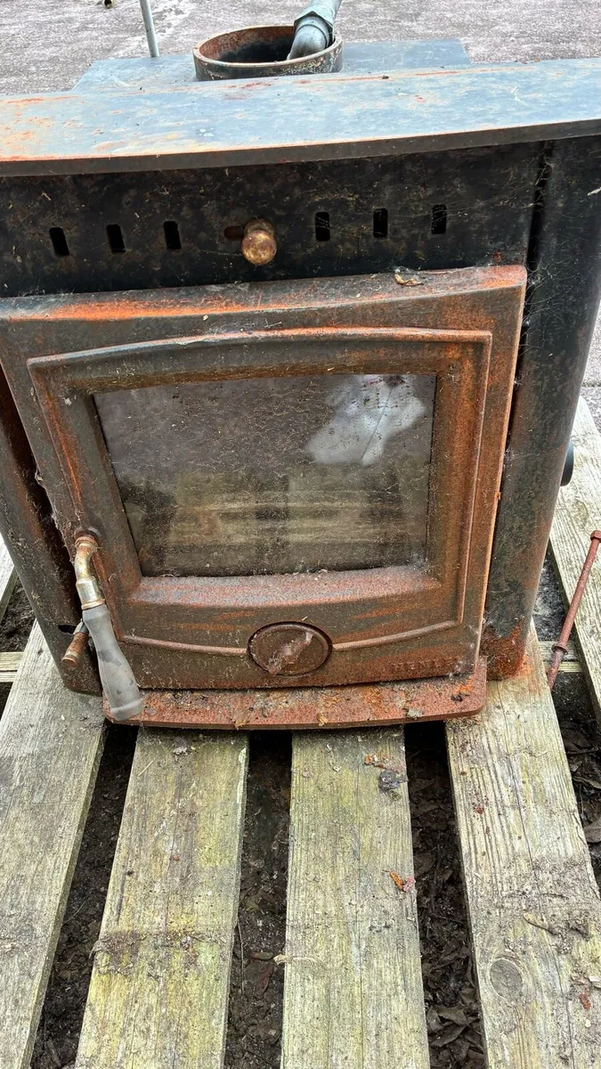 Stove - Image 1