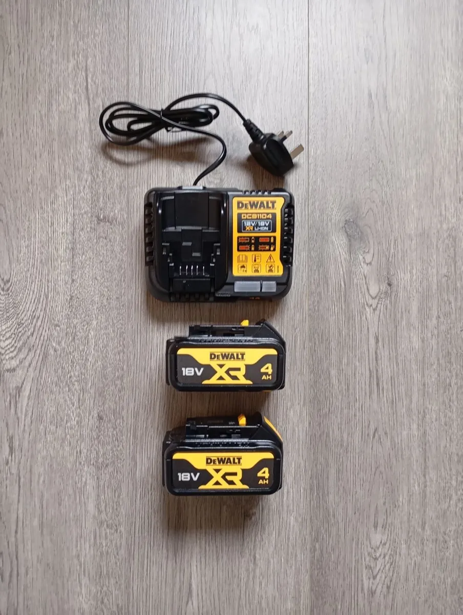 DeWalt dch273 SDS Drill (New) - Image 4