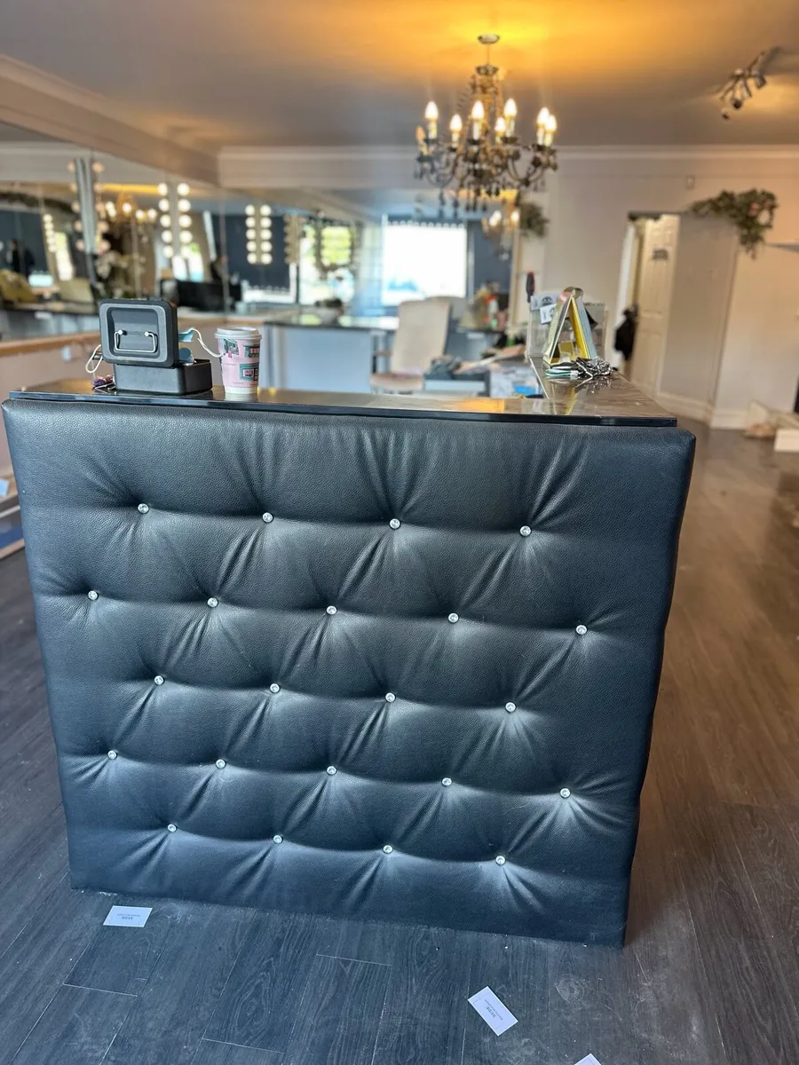 Reception Desk - Image 2